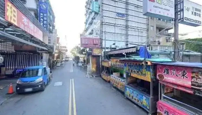 Ba Fang Yuan Ri Han Fu Shi Jie Jing He 360 Du Quan Jing Zhao - Taichung City, North District