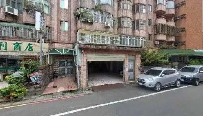 Hong Hui Chao Shi Quan Bu - Taoyuan City, Guishan District