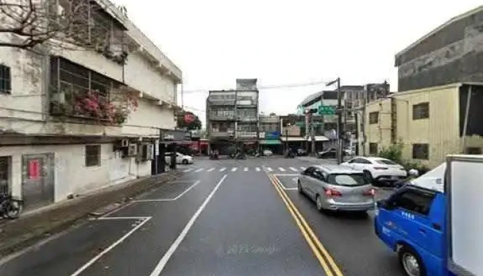 Jia Le Fu Chao Shi Ping Zhen Yan Ming Dian Jie Jing He 360 Du Quan Jing Zhao - Taoyuan City, Pingzhen District