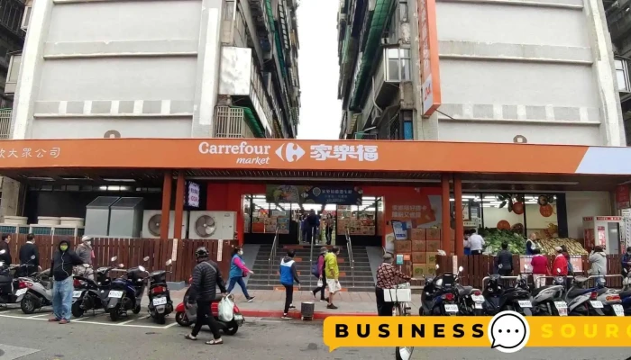 Jia Le Fu Chao Shi Tai Bei Xi Cang Dian Quan Bu - Taipei City, Wanhua District