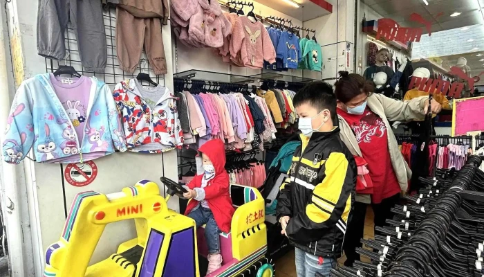 Kuan Kuan Jing Pin Tong Zhuang 視頻 - Pingtung County, Pingtung City