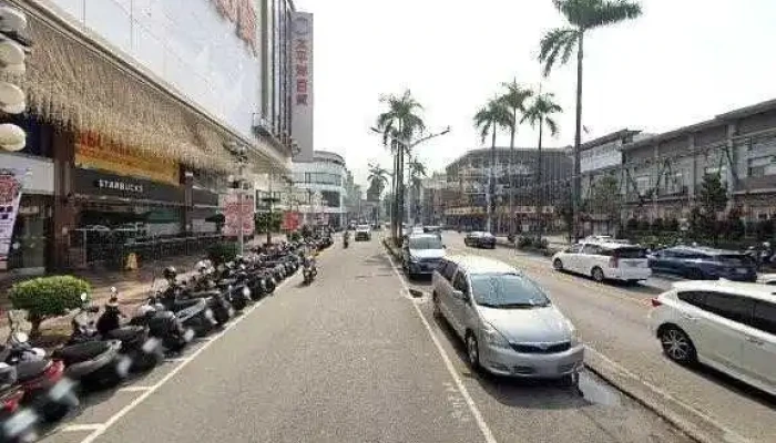 Ou Du Na Hu Wai Yong Pin Jie Jing He 360 Du Quan Jing Zhao - Pingtung County, Pingtung City