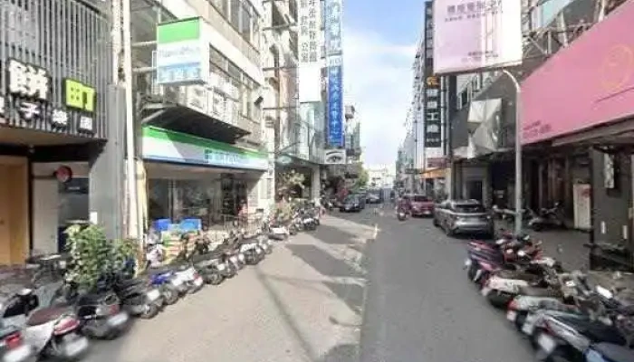Quan Jia Bian Li Shang Dian Jia Yi Xin Rong Dian Jie Jing He 360 Du Quan Jing Zhao - Chiayi City, West District