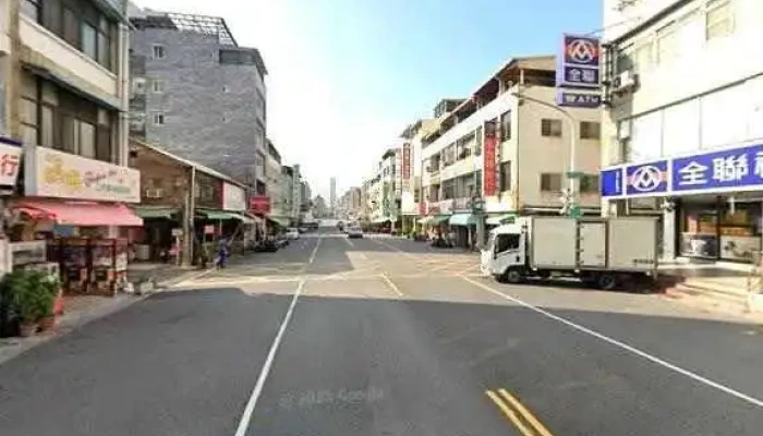 Quan Lian Fu Li Zhong Xin San Min Zi Qiang Yi Dian Jie Jing He 360 Du Quan Jing Zhao - Kaohsiung City, Sanmin District