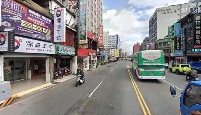Sun Tai Tai Yan Xuan Chao Shi Huo Guo Tao Yuan Dian Jie Jing He 360 Du Quan Jing Zhao - Taoyuan City, Taoyuan District