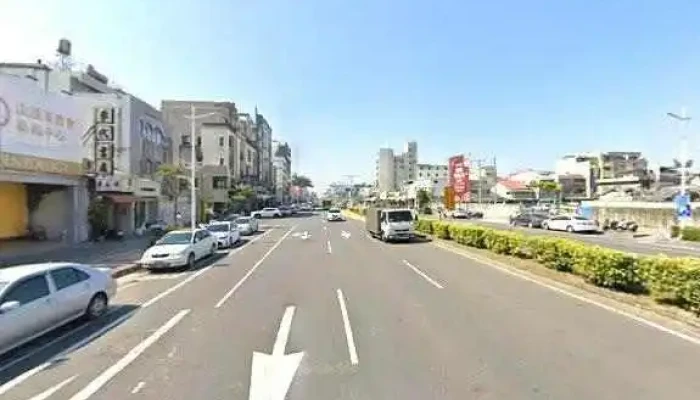 Tai Tang Mi Lin Bian Li Chao Shi Chui Yang Dian Jie Jing He 360 Du Quan Jing Zhao - Chiayi City, East District