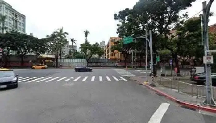 Mia Cbon Tai Bei An He Dian Jie Jing He 360 Du Quan Jing Zhao - Taipei City, Da’an District