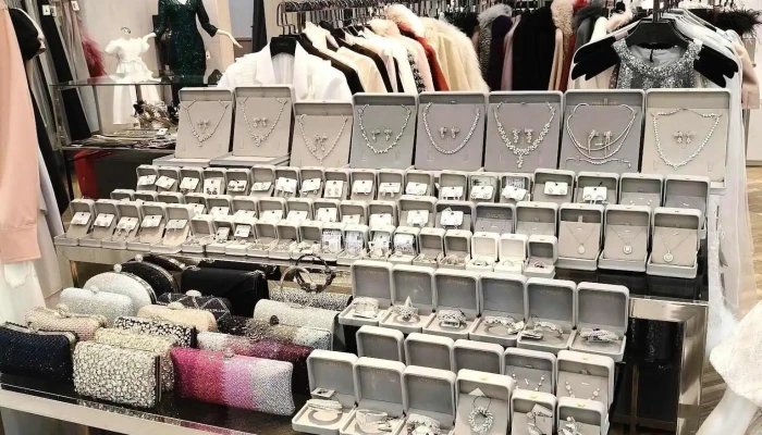 O'muses遠東百貨板橋中山店3樓 - 新北市