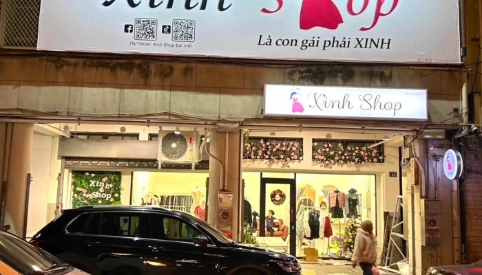 Xinh Shop Fu Shi Dian Quan Bu - Taichung City, Central District