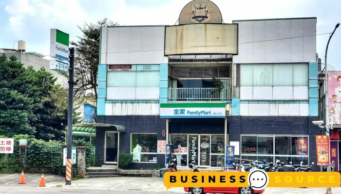 全家便利商店 嘉义上新店 - Chiayi City, West District